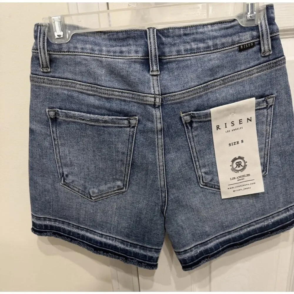 risen shorts Small